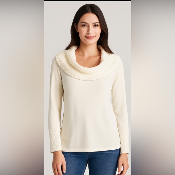 White House Black Market Sweaters - White HouseBlackMarket Women’s size M Cowl Neck Sweater Off-White Honeycomb knit